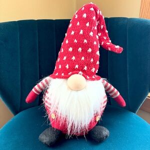 Valentine’s Day Heart Gnome